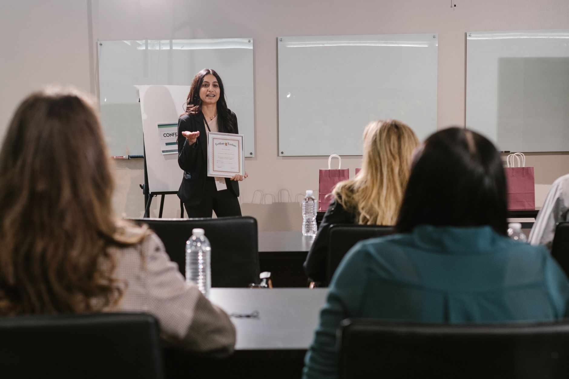 Certification Qualiopi et organismes de formation : comprendre le cadre, l’obligation et les enjeux — réunion de certification de formation